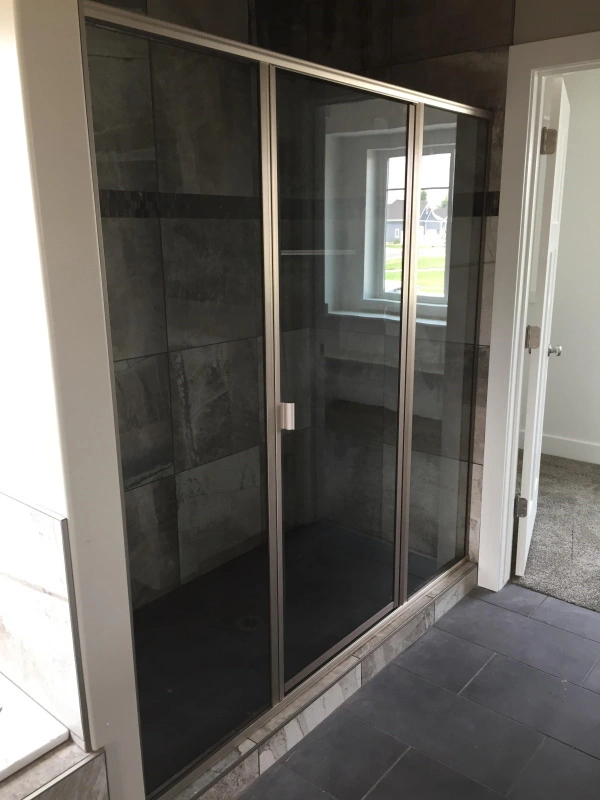 Third example of a semi-frameless shower door.